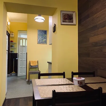 Modern Chaikovskogo Apartment