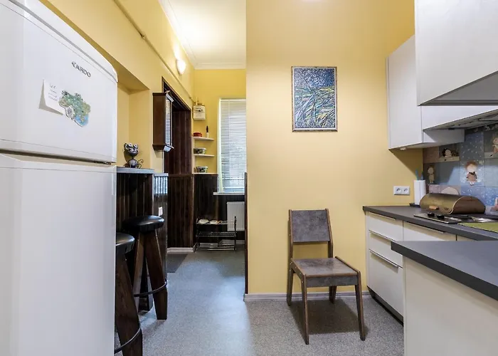 Modern Chaikovskogo Lägenhet Lviv